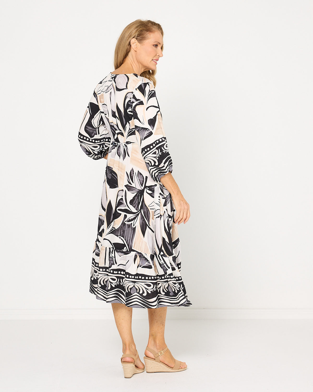 Women's Rosalie printed tiered midi dress in Black