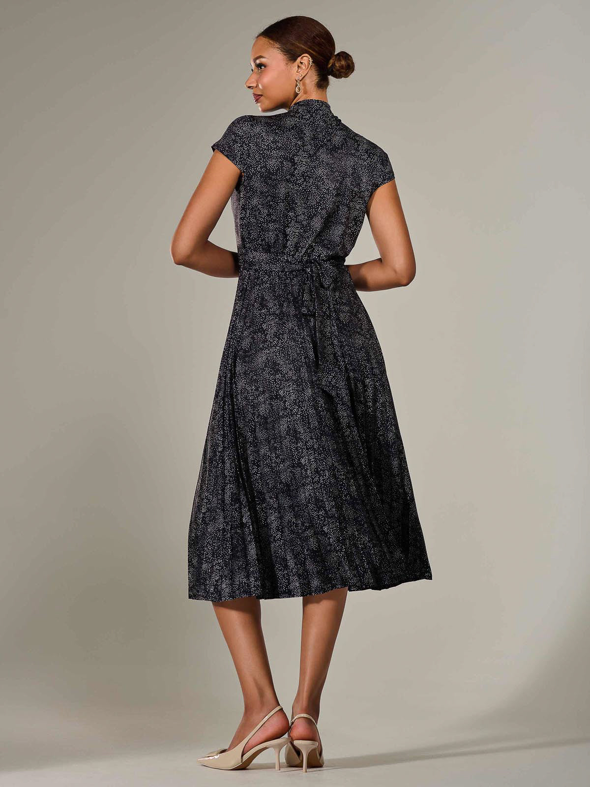 Jersey Capped Sleeve Pleated Midi Dress Back View