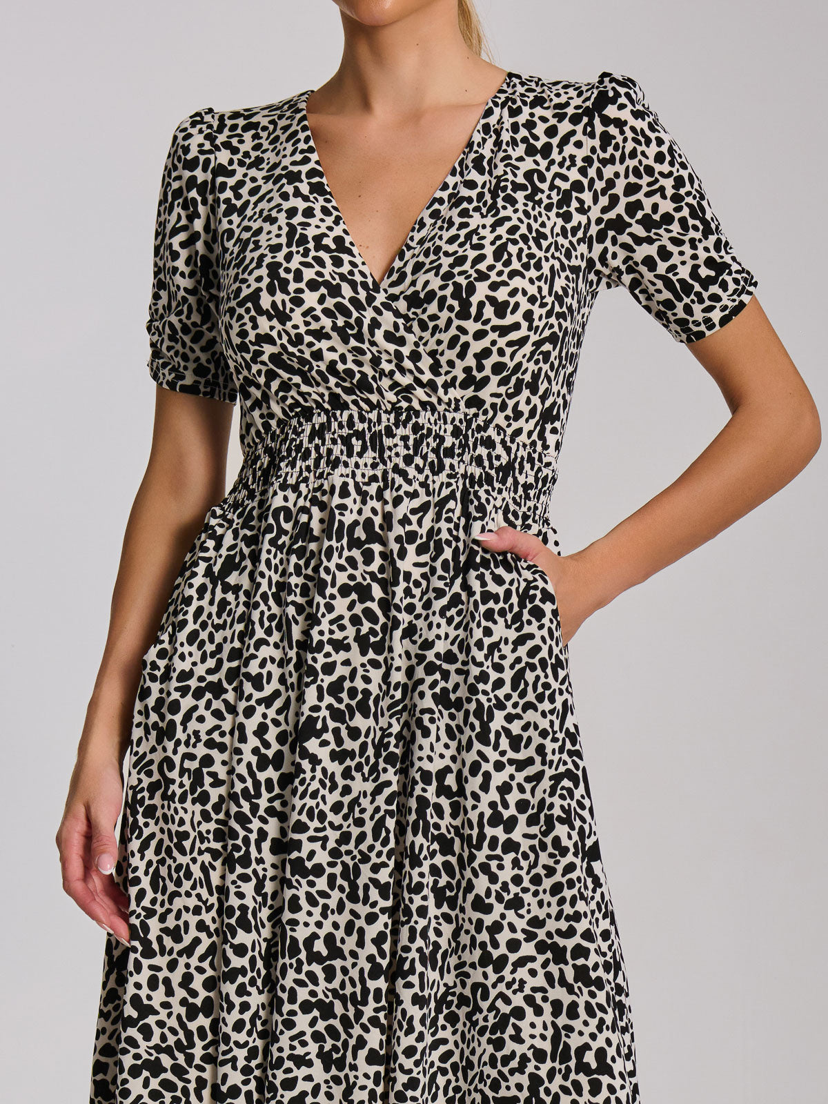 Short Sleeve Printed Jersey Midi Dress WHITE ANIMAL Side View