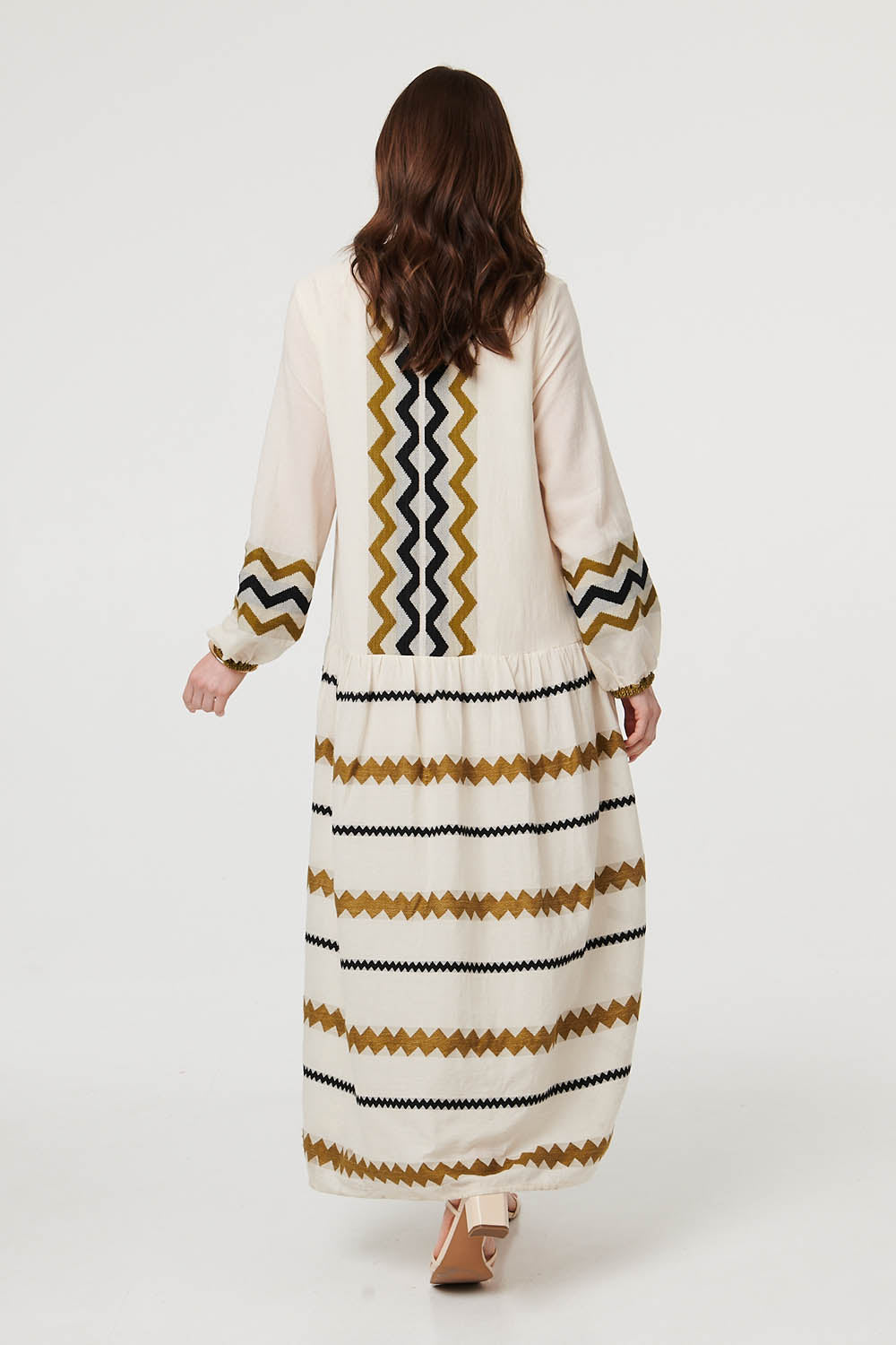 Zigzag Print Long Sleeve Maxi Dress Detail View