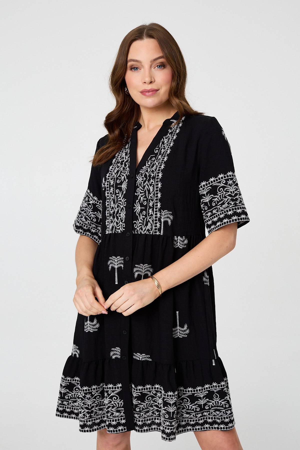 Border Print 1/2 Sleeve Short Dress Front View