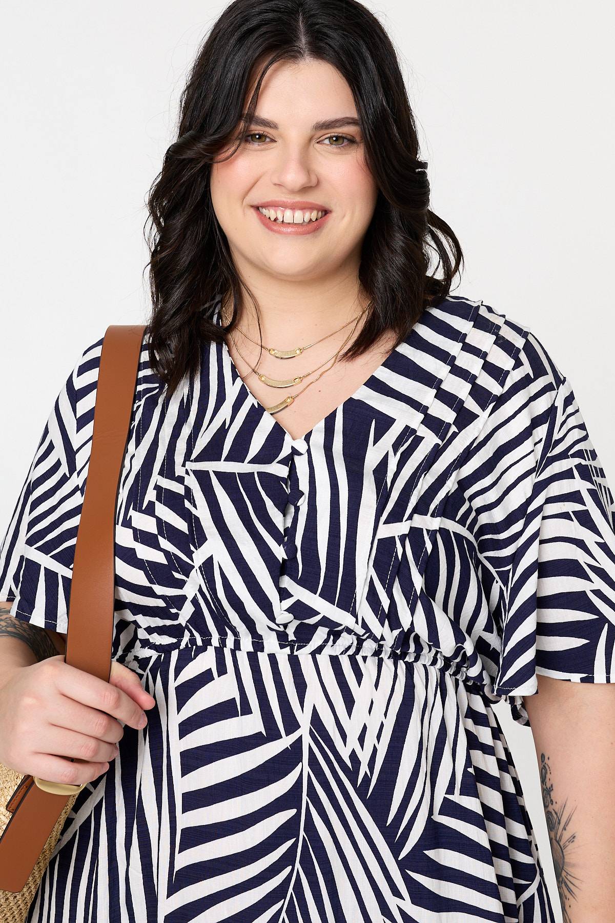 Curve Leaf Print Short Sleeve Midi Dress Full Length View