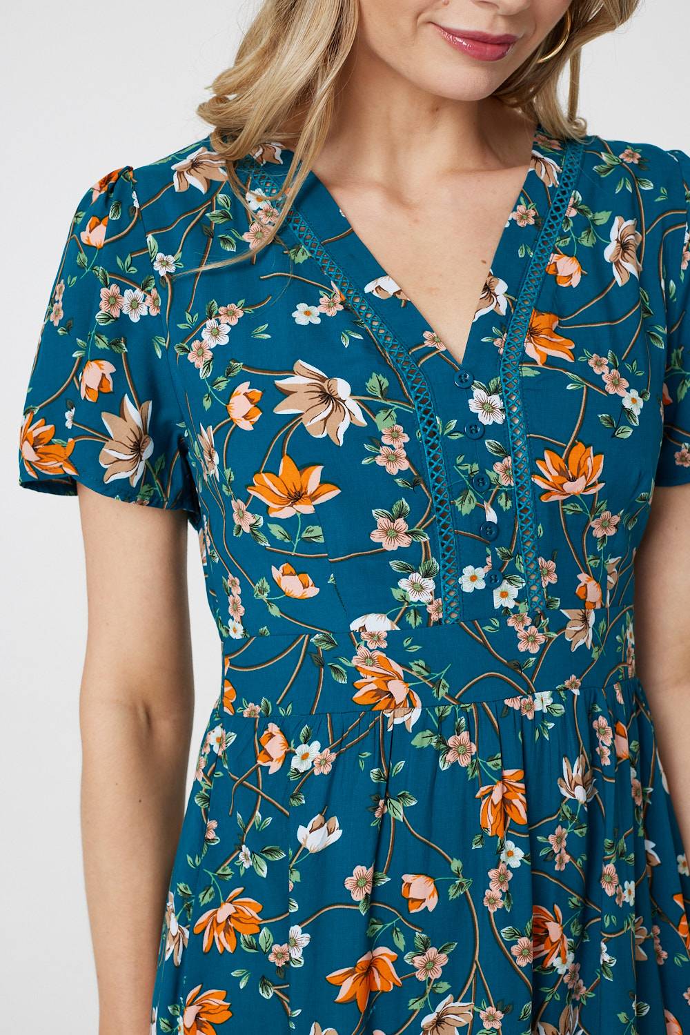 Floral Lace Trim Short Sleeve Midi Dress Detail View