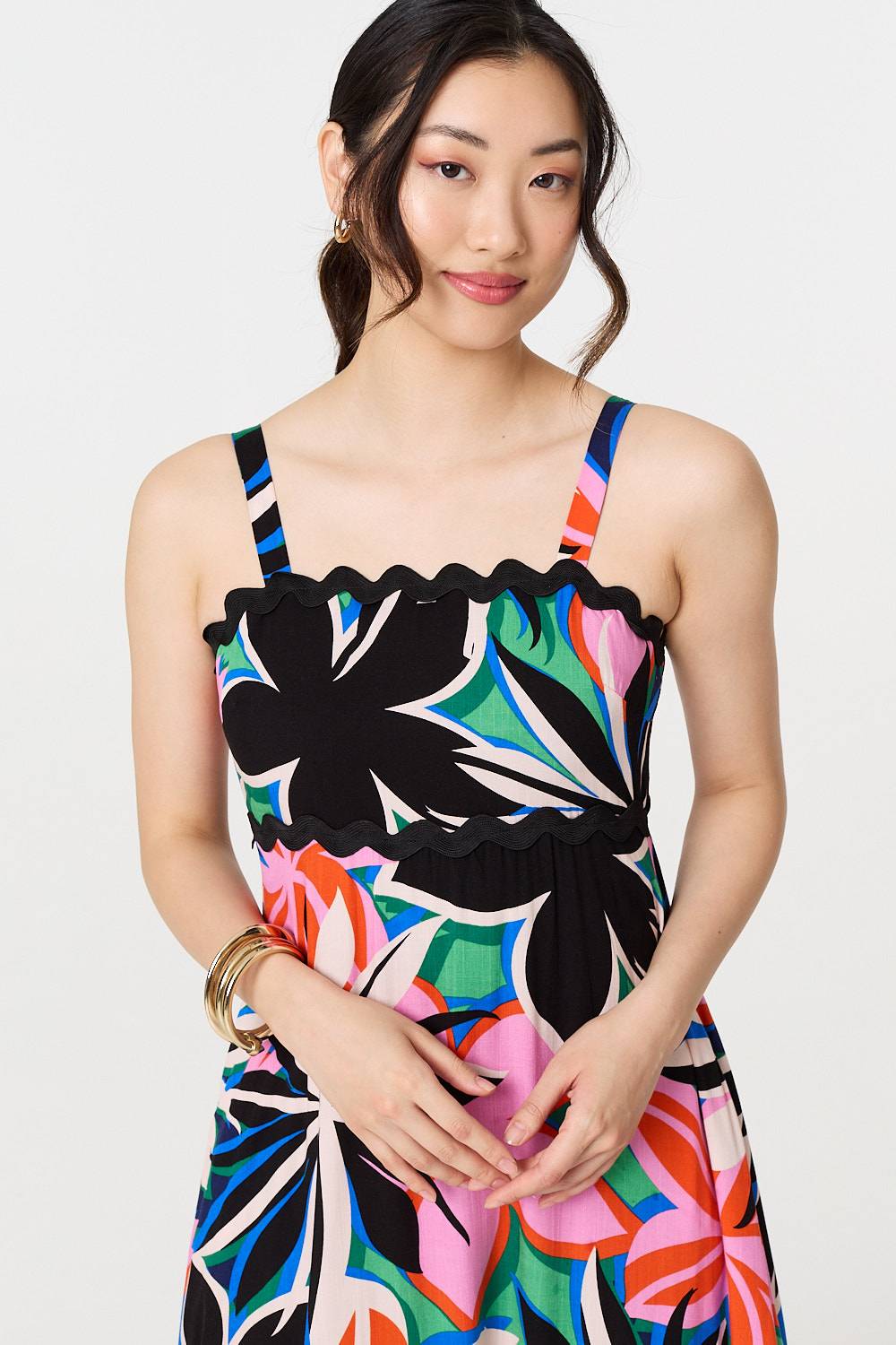 Floral Wave Trim Sleeveless Maxi Dress Detail View