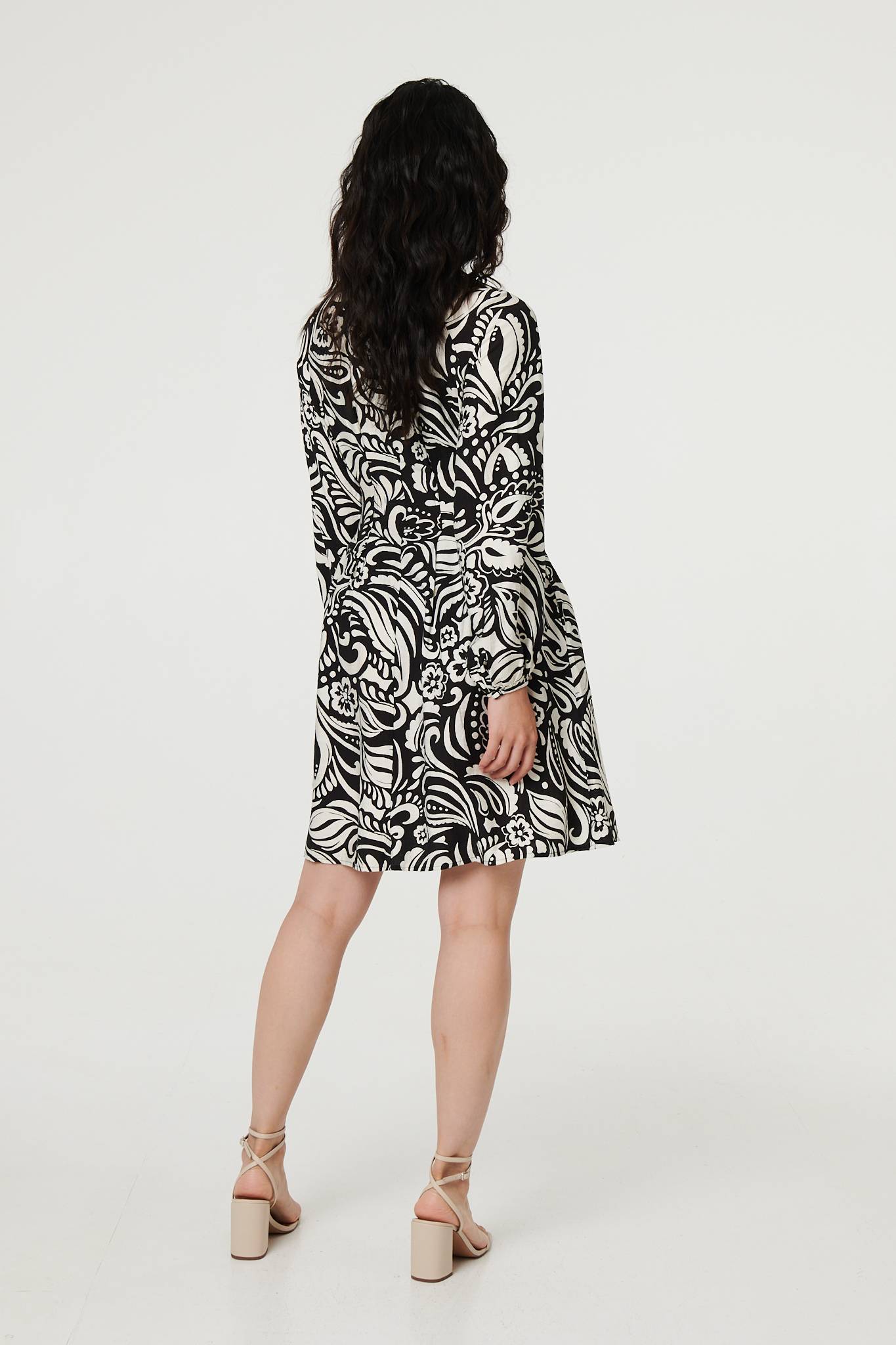 Printed Long Sleeve Knee Length Dress Detail View