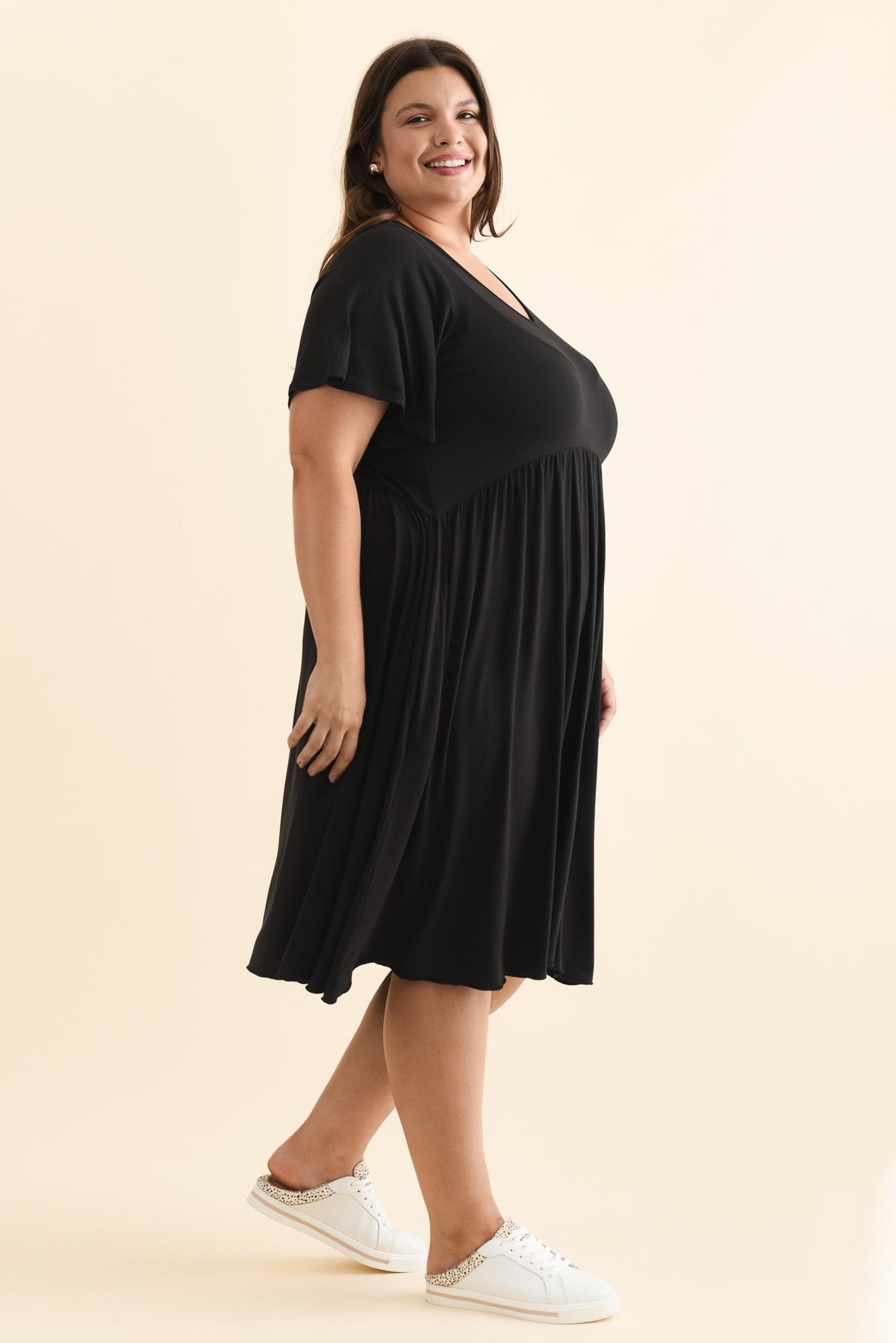 Donna Black Gathered Dress Back View 3