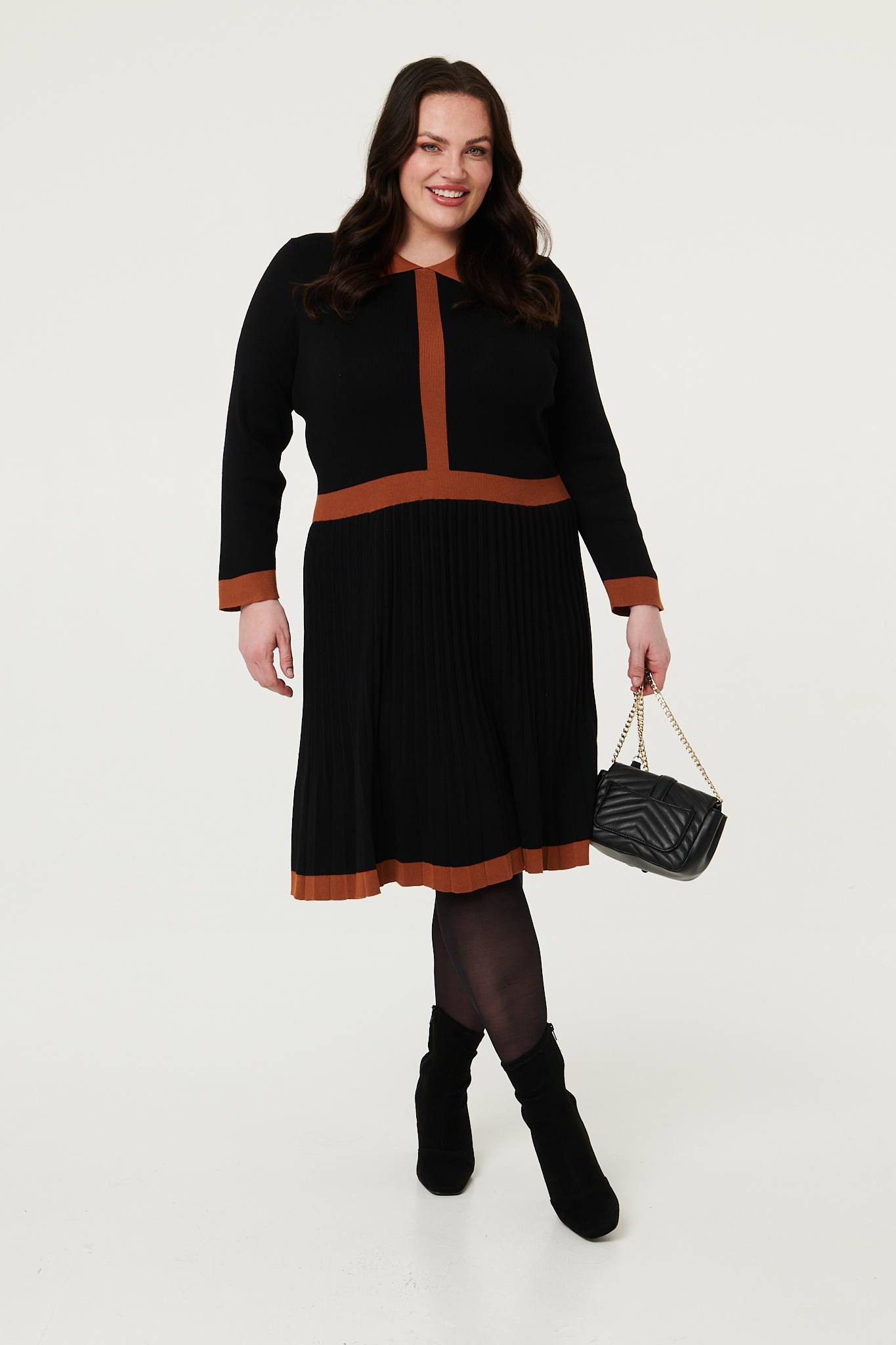 Curve Border Print Pleated Knit Knee Length Dress Back View