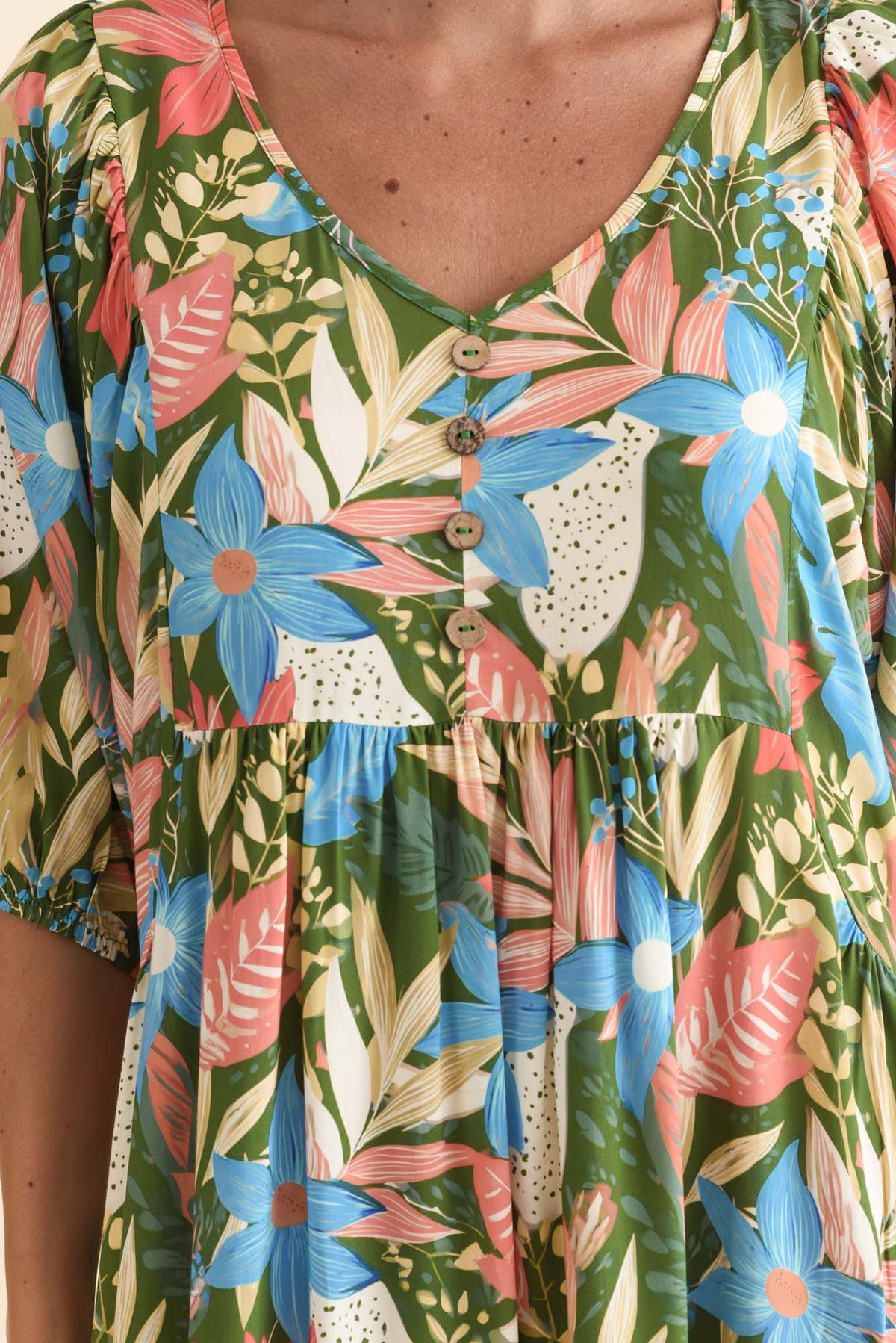 Nolte Green Botanical Pocket Dress Detail View