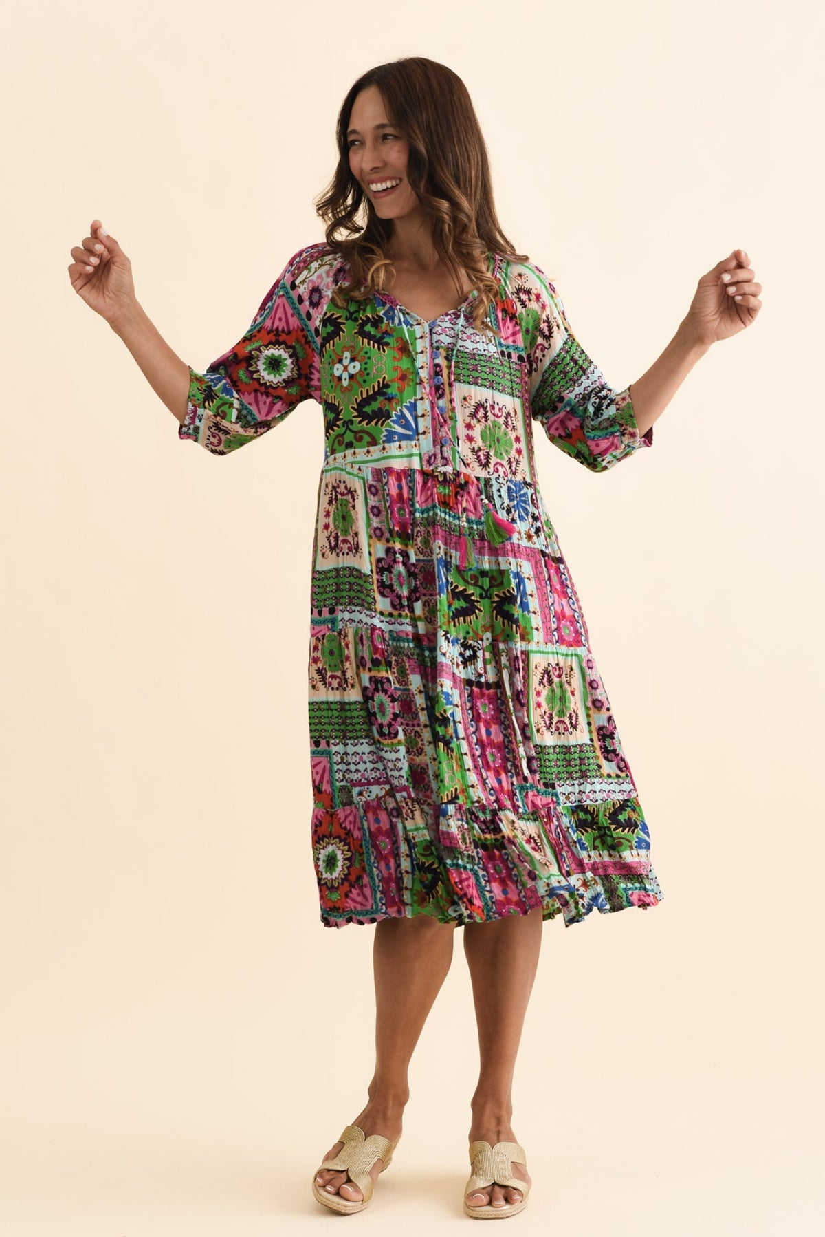 Belmira Green Abstract Pocket Dress Front View