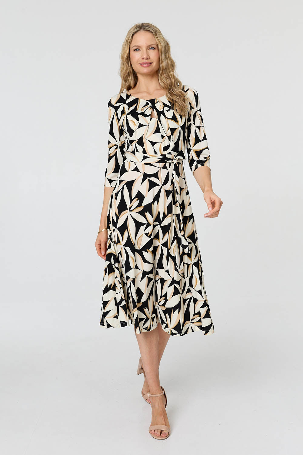 Leaf Print 3/4 Sleeve Midi Tie Dress Front View