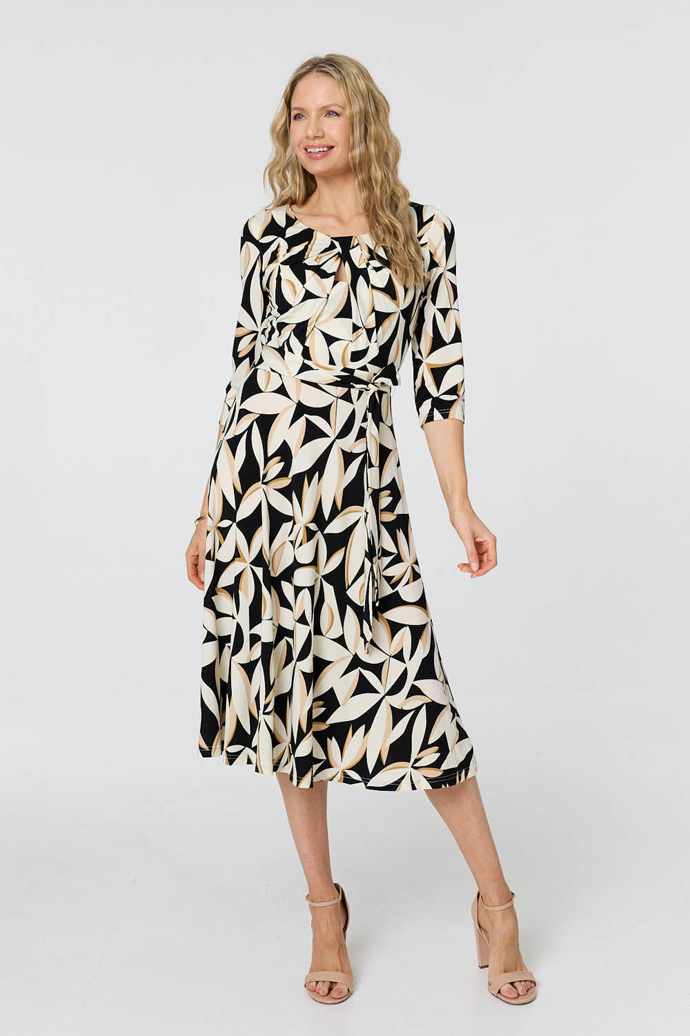 Leaf Print 3/4 Sleeve Midi Tie Dress Detail View