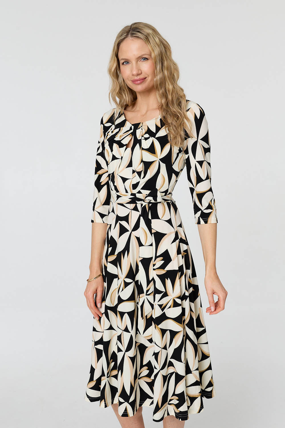 Leaf Print 3/4 Sleeve Midi Tie Dress Back View