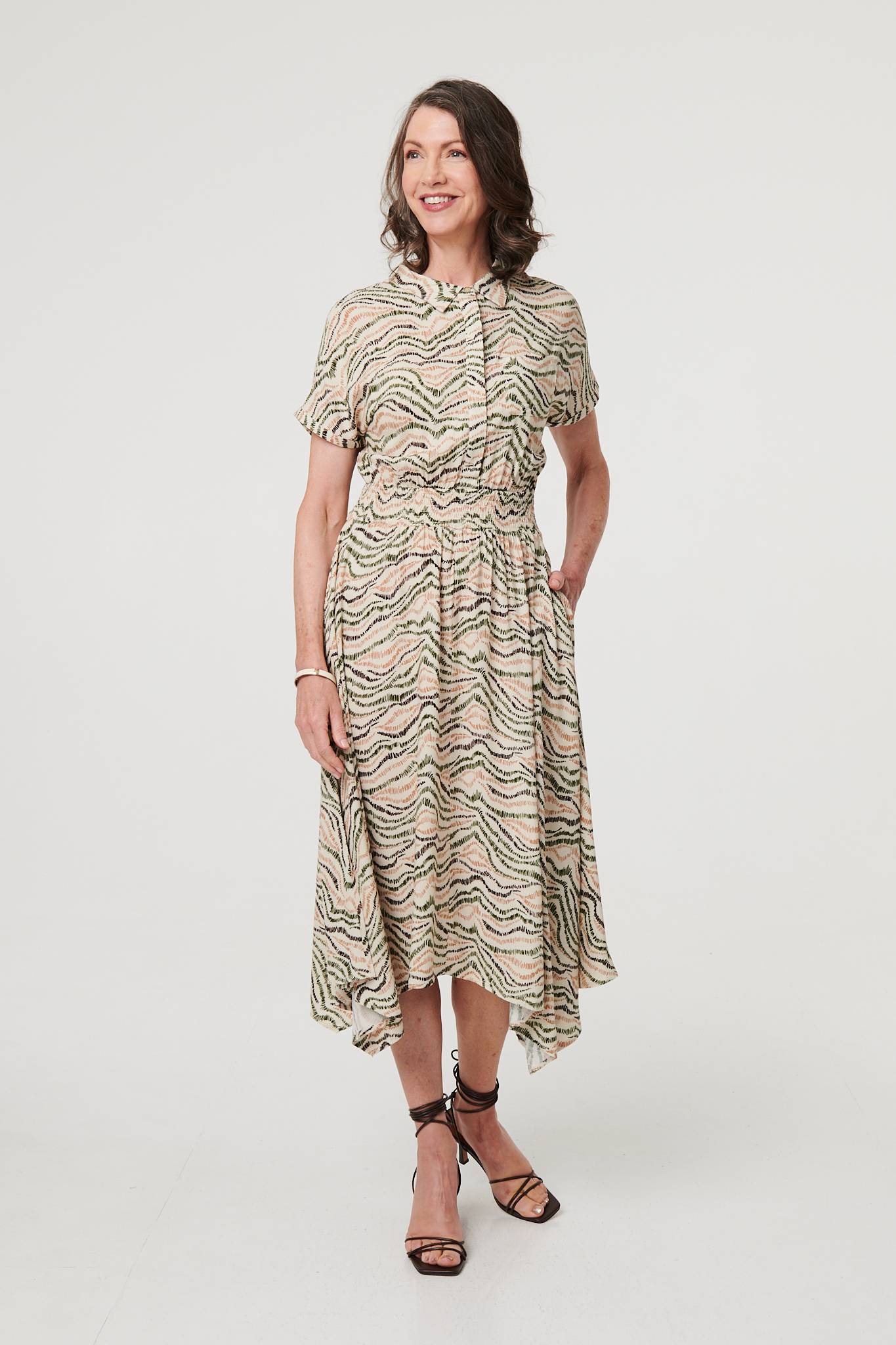 Printed Short Sleeve Shirred Midi Dress Front View 2