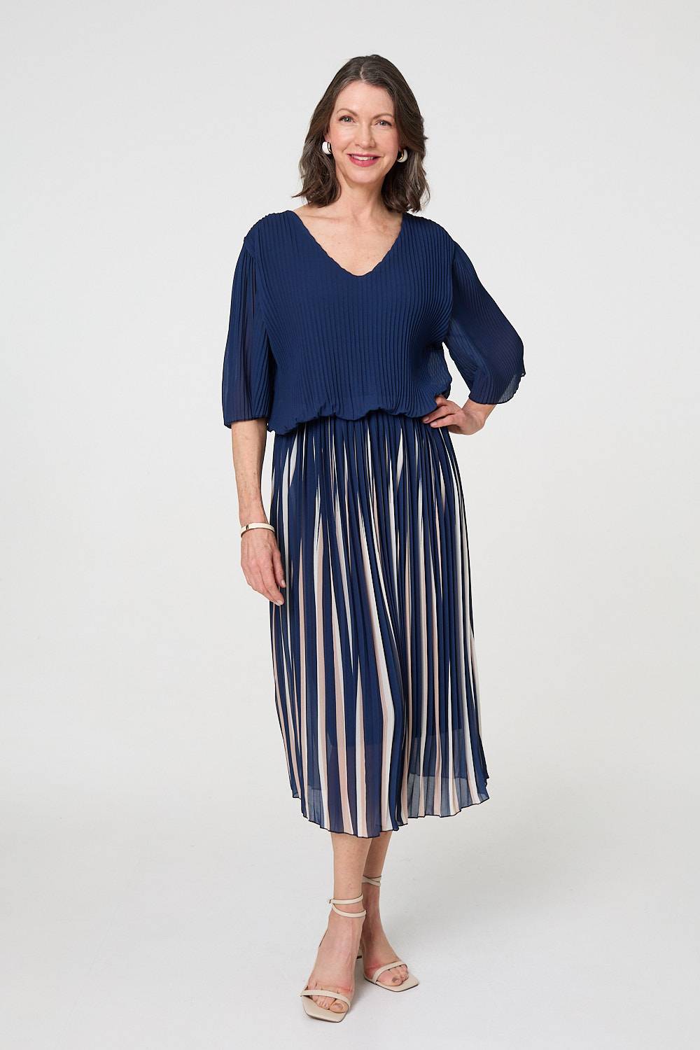 Striped Pleat 1/2 Sleeve Midi Dress Back View