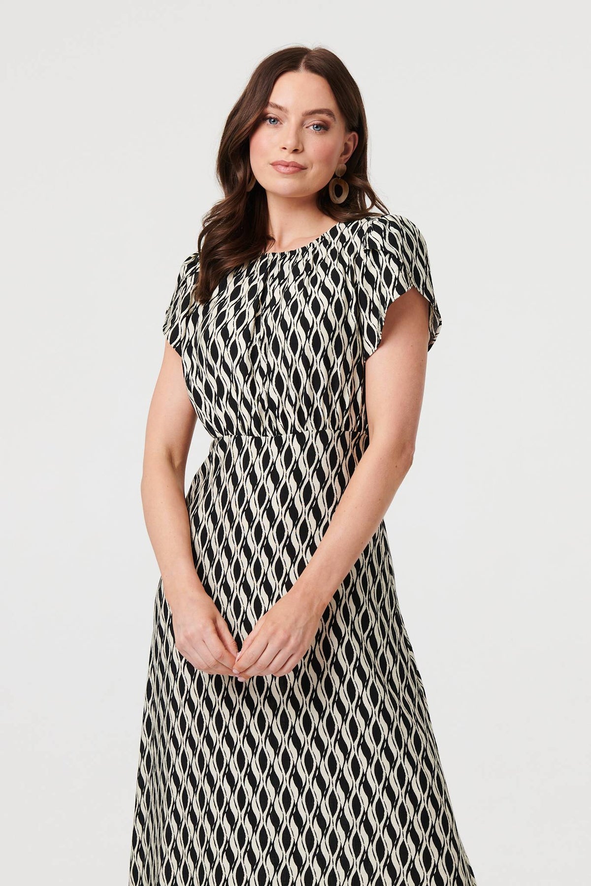 Printed Cap Sleeve Ruched Midi Dress Detail View