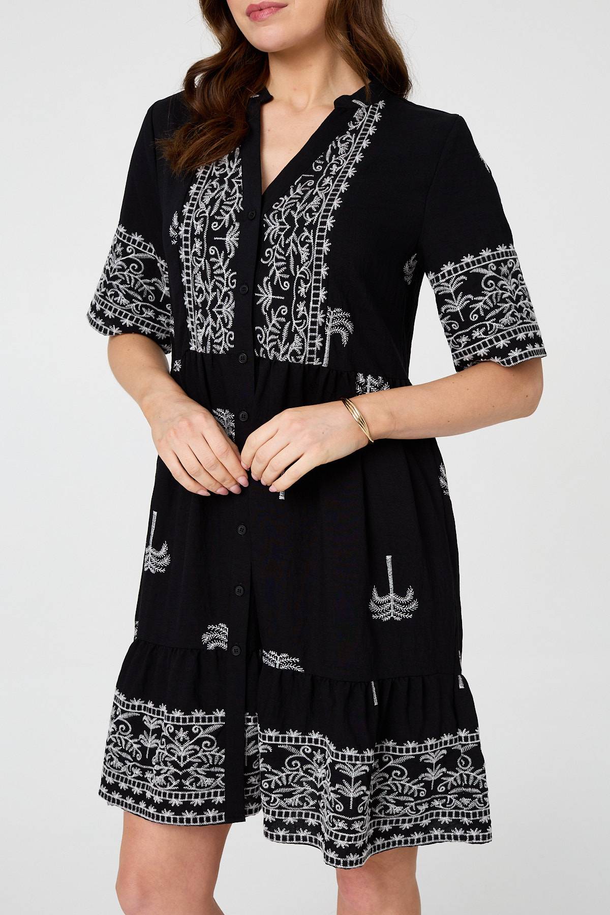 Border Print 1/2 Sleeve Short Dress Detail View