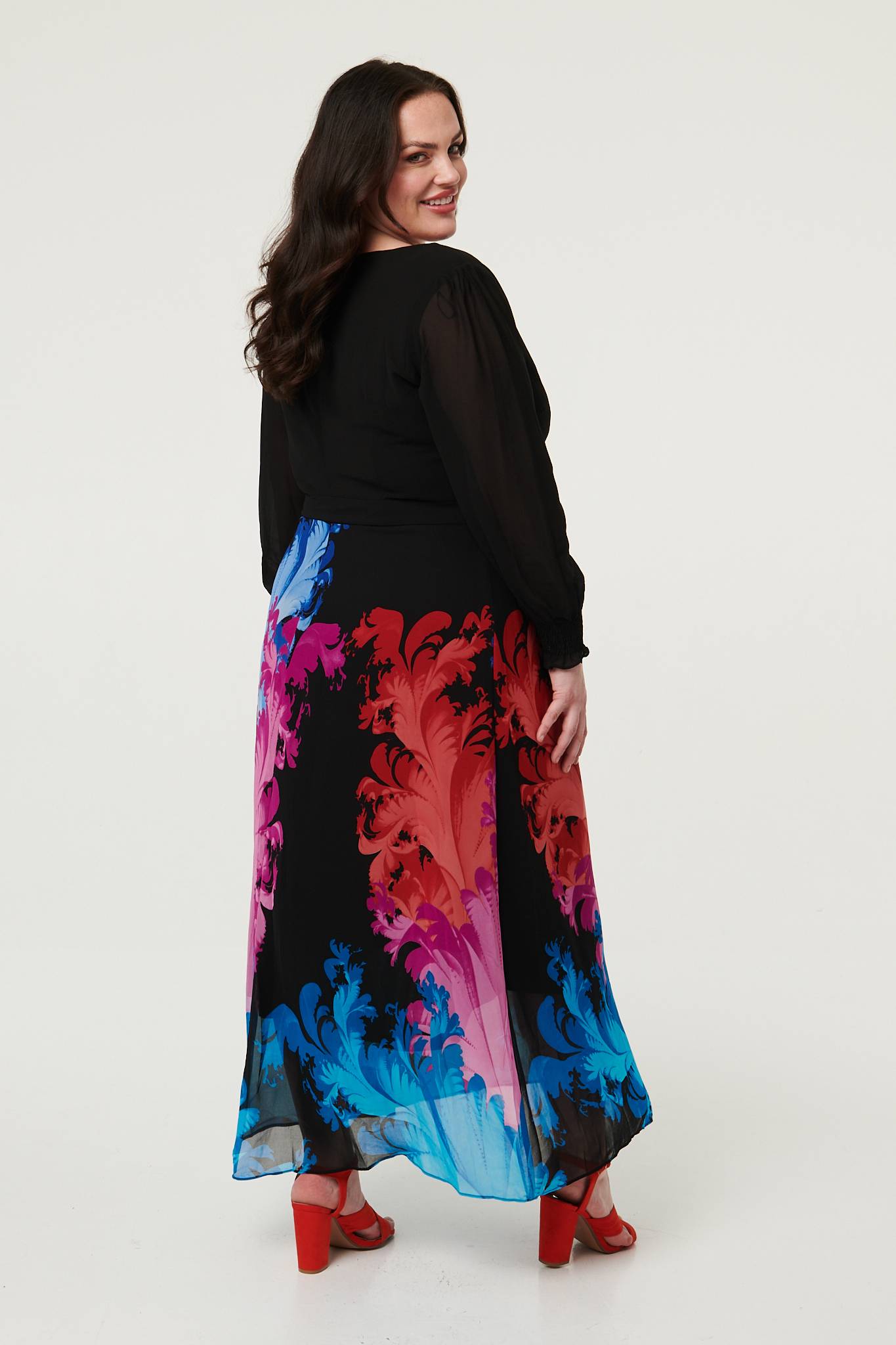 Curve Floral Tie Waist Knit Midi Dress Styled View