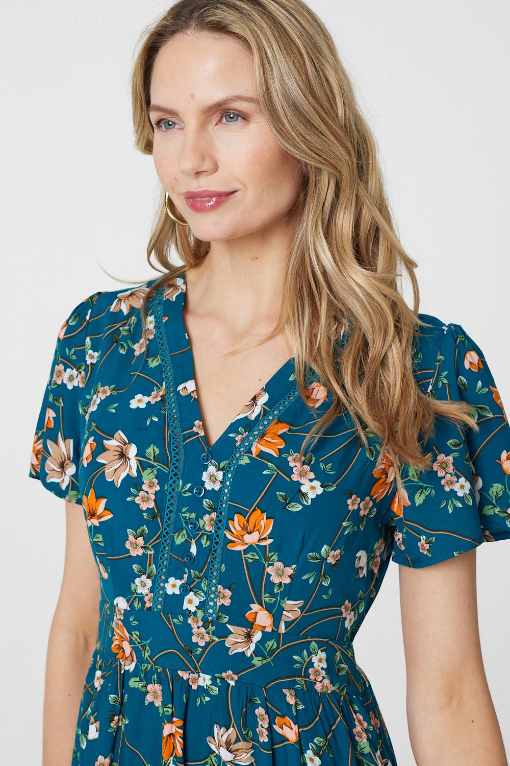 Floral Lace Trim Short Sleeve Midi Dress Side View 2