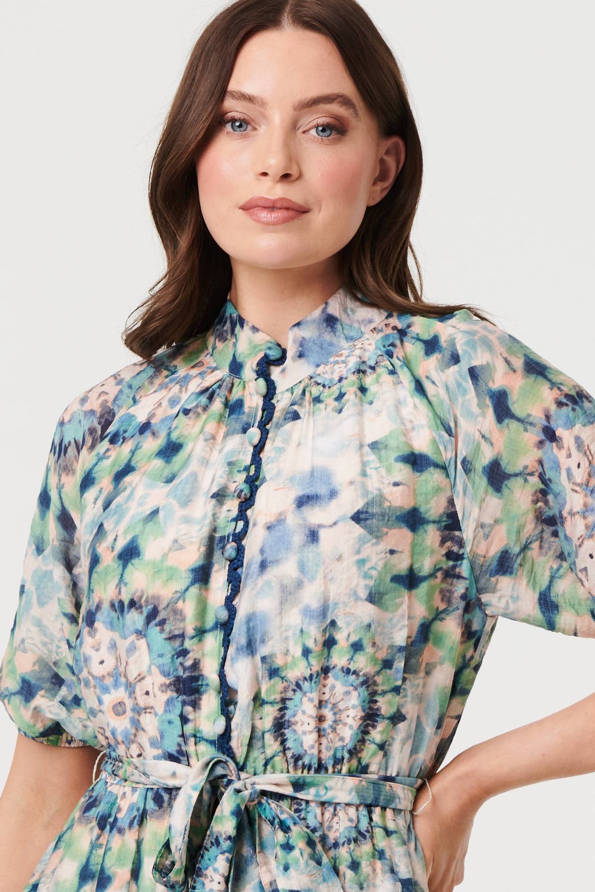 Abstract Tie Waist 1/2 Sleeve Midi Dress Detail View