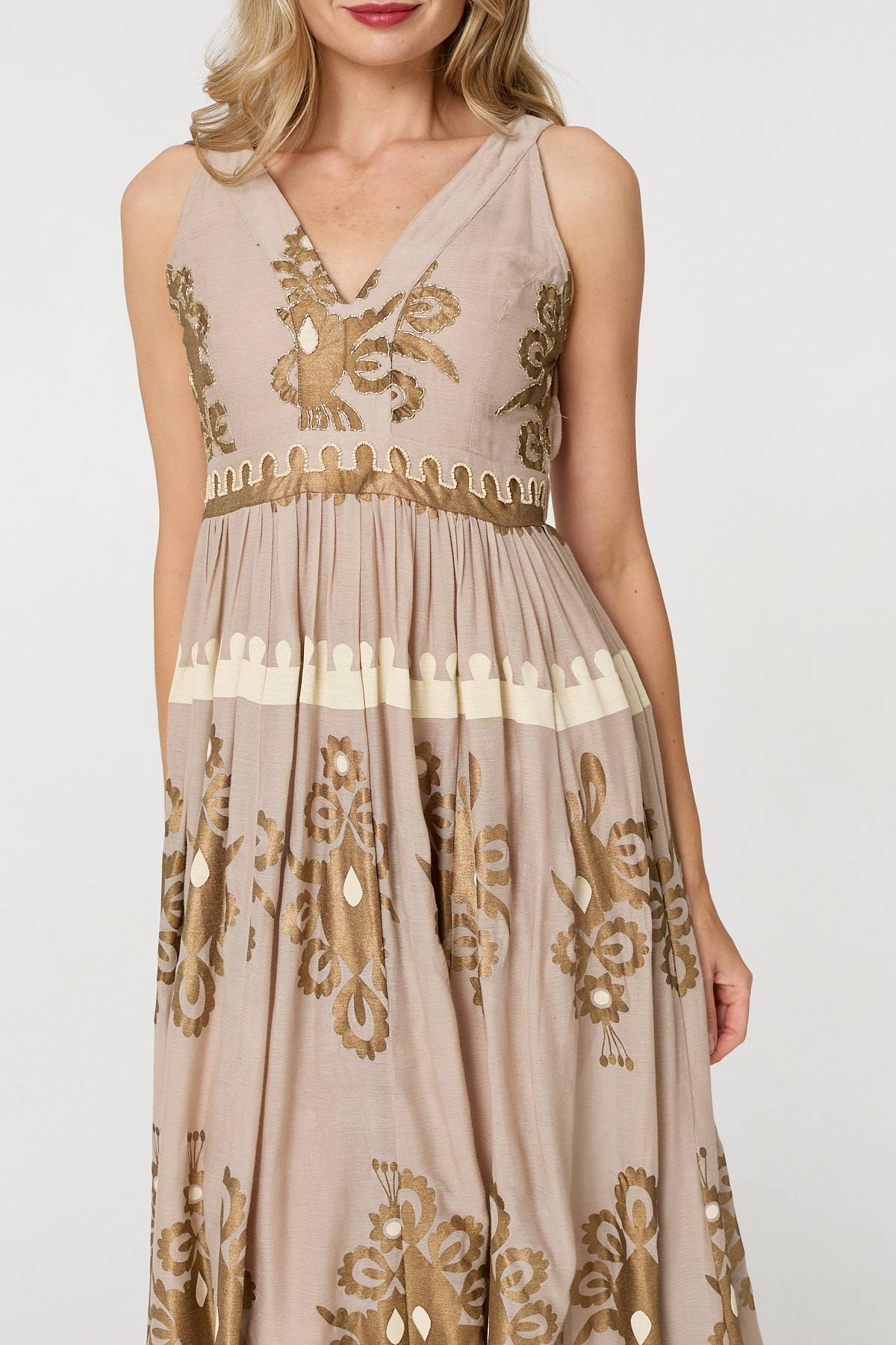 Printed Ruched Sleeveless Maxi Dress Front View 2