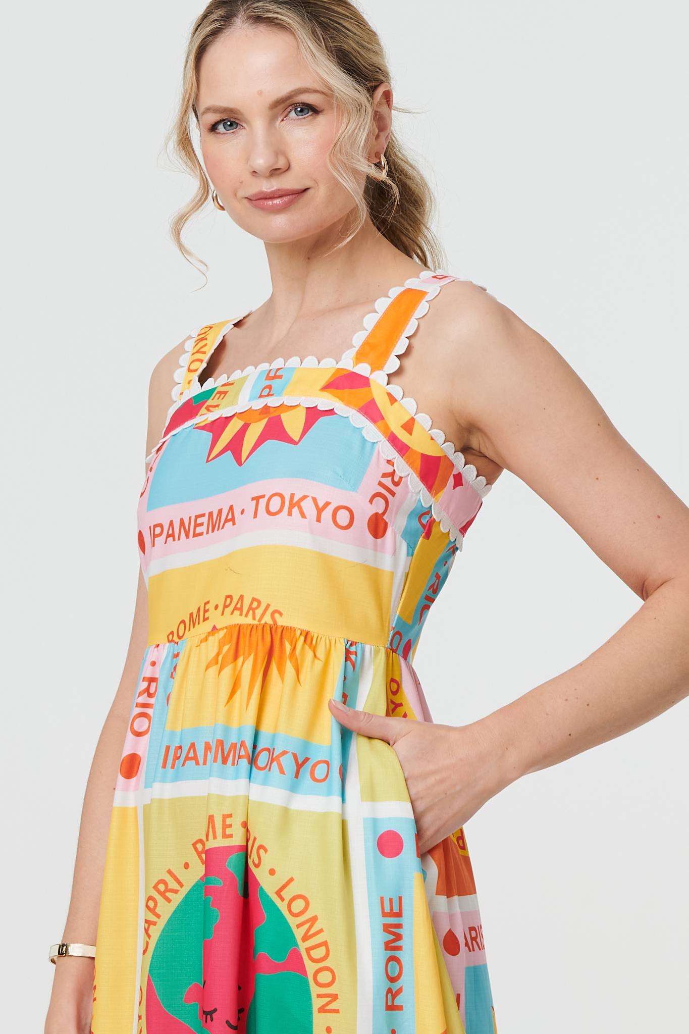 Patchwork Print Sleeveless Maxi Dress Detail View