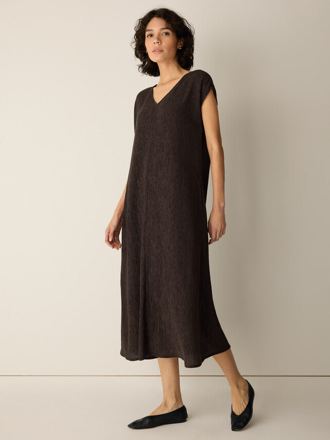 Elara | Pleated V-Neck Midi Dress Chocolate Brown