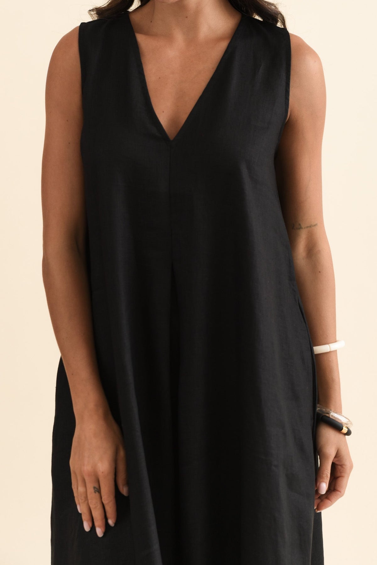 Phoebe Black Linen Midi Dress Detail View