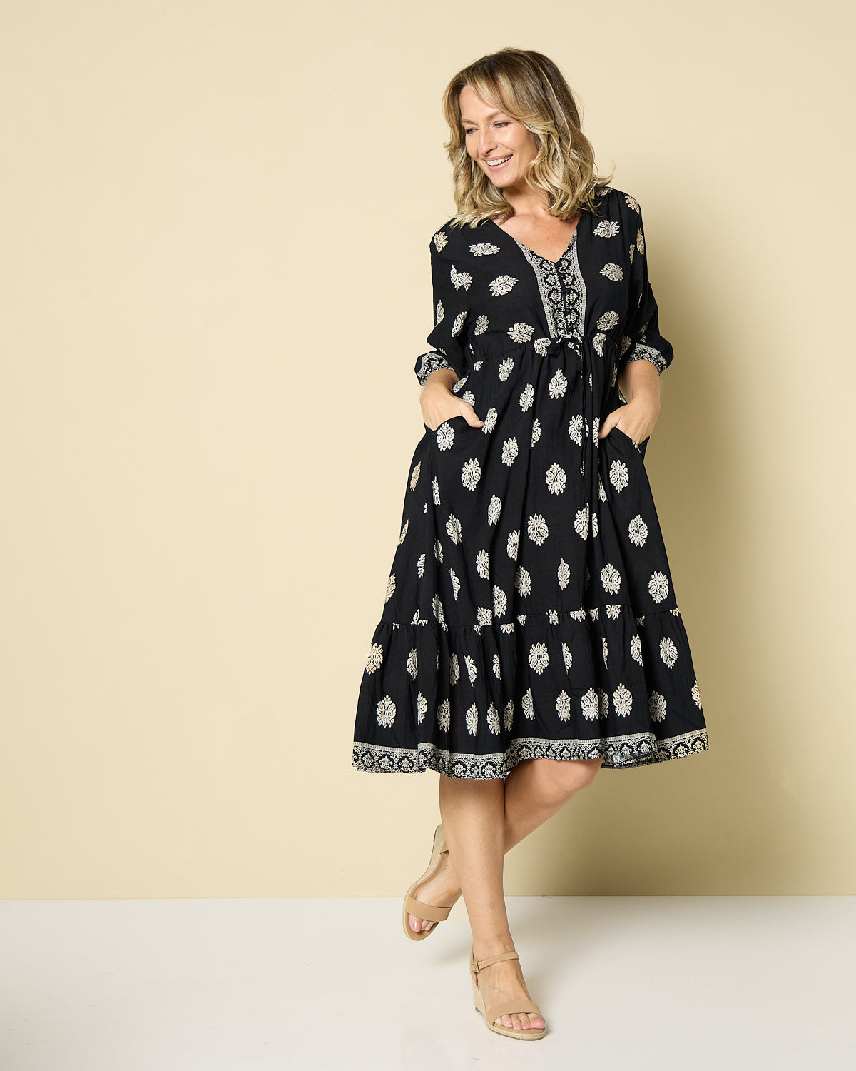 Women's Rosalie printed tiered midi dress in Multicolor