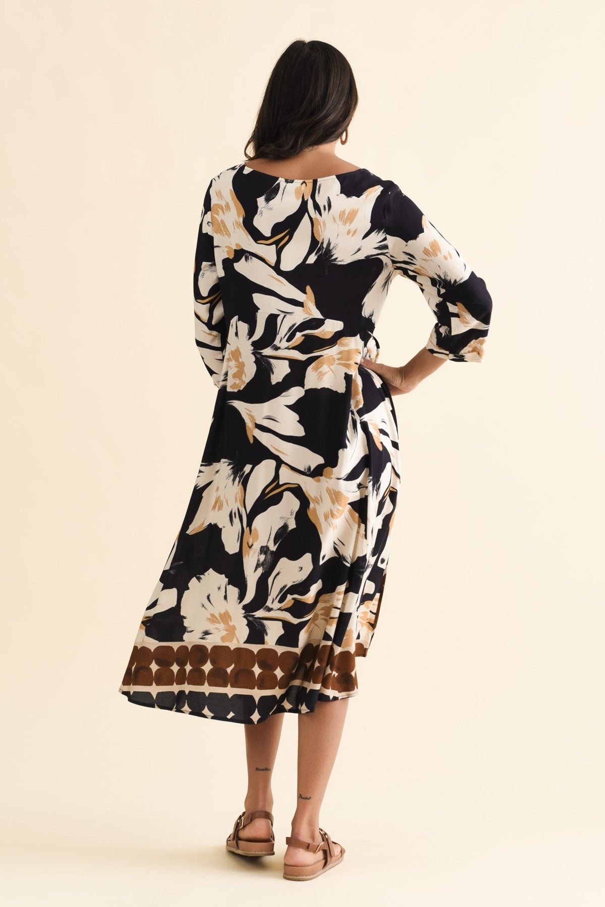 Zaelia Navy Abstract Sleeved Crescent Dress Detail View