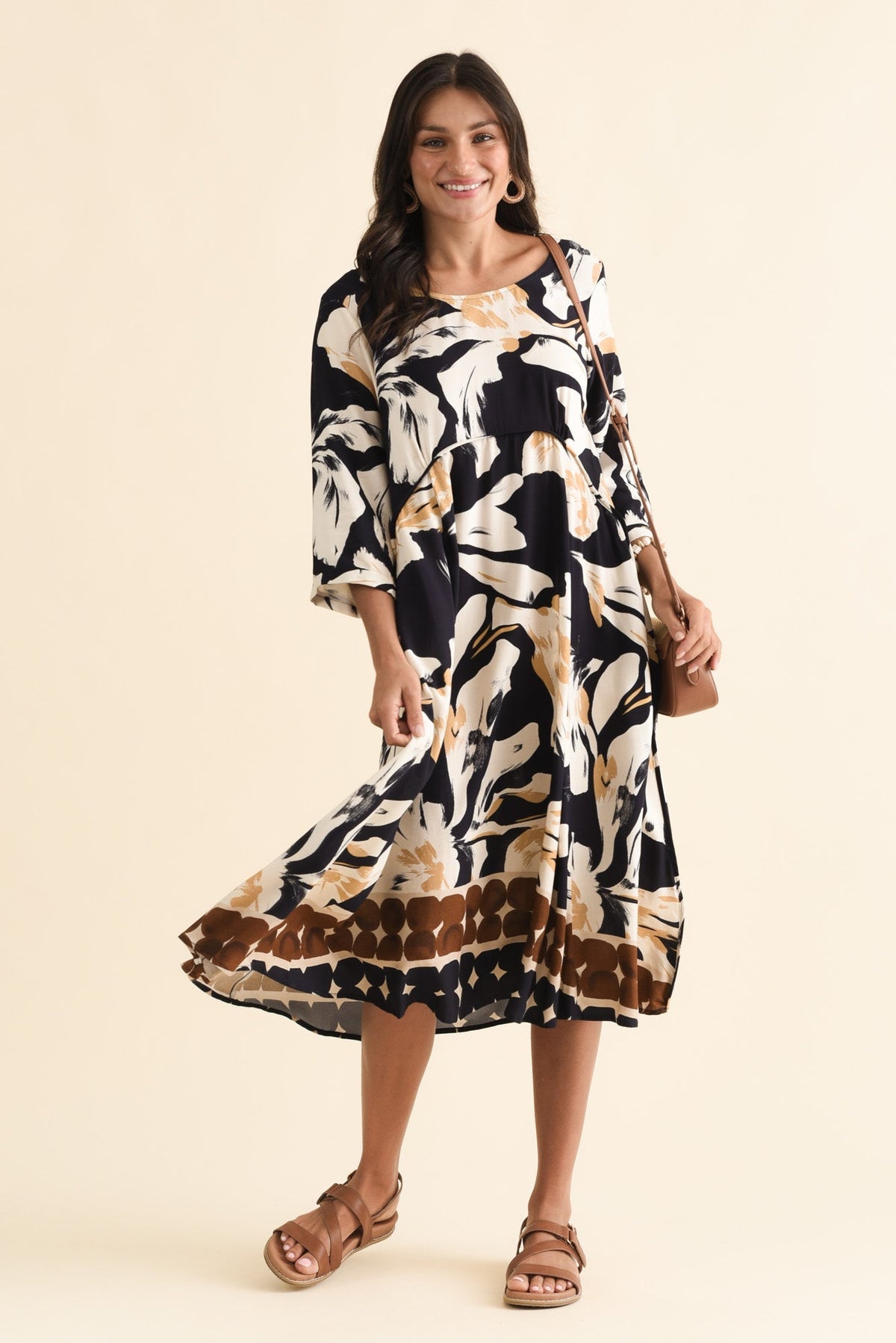 Zaelia Navy Abstract Sleeved Crescent Dress Back View
